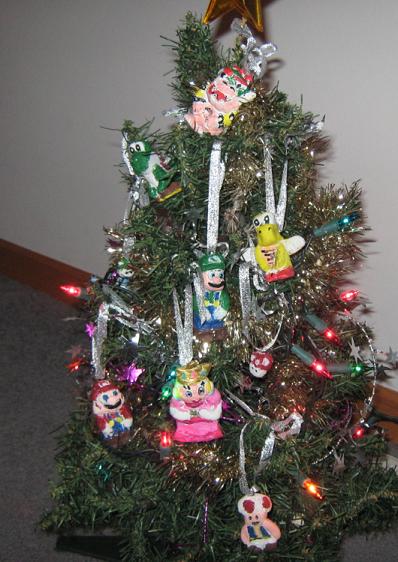 Nintendo_Christmas_Tree_by_x_Shayla_x.jpg
