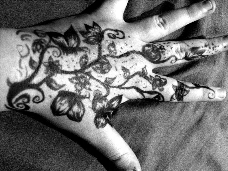 hand tattoo---kenny