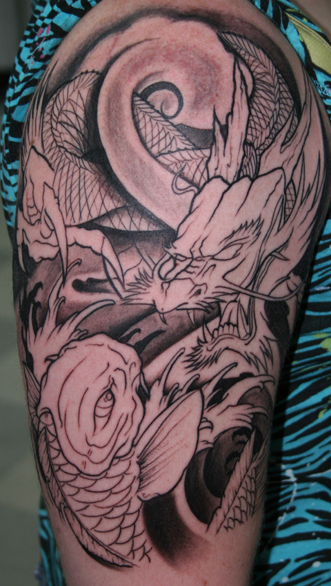 koi fish tattoos Koi Dragon Tattoo Diposkan oleh tatto hair style di 1213