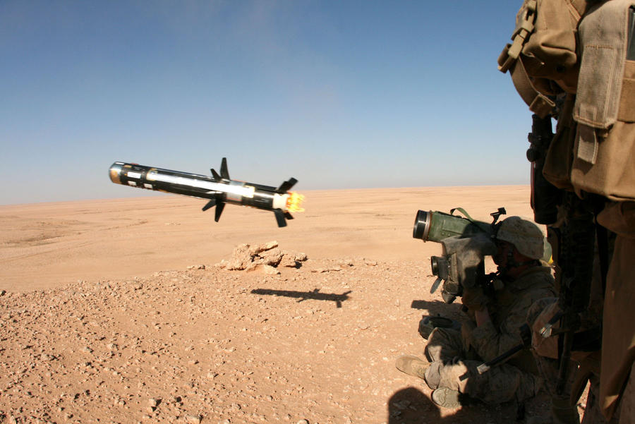 fc04.deviantart.net/fs70/i/2010/197/5/f/The_Javelin_Missile_by_MilitaryPhotos.jpg