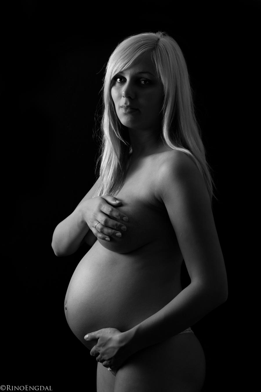 pregnant_trine_elise_by_rinoengdal-d4b7rnb.jpg