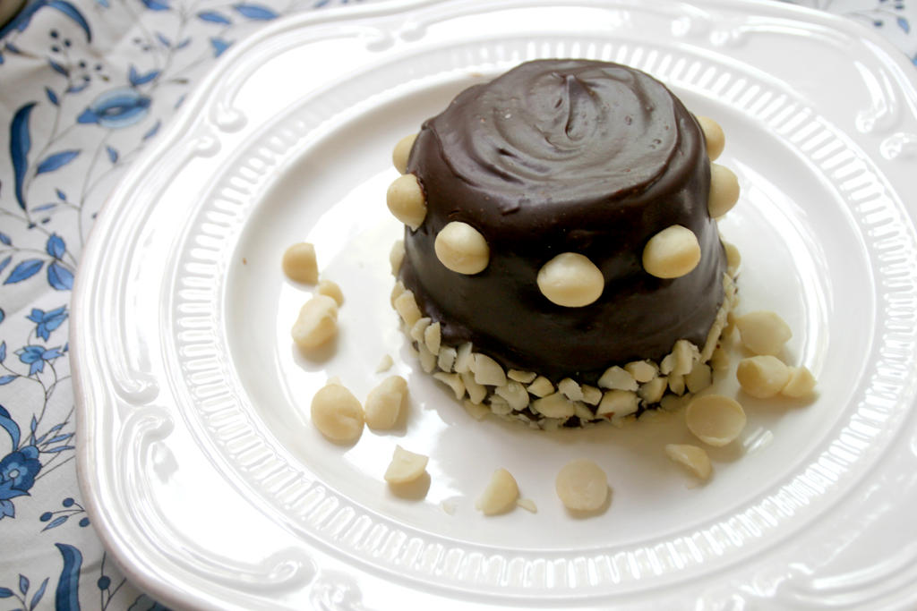 chocolate_hazelnut_pistachio_cookie_cake