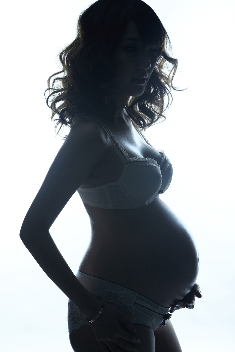pregnant_woman_by_yychanson-d4xpk8f.jpg