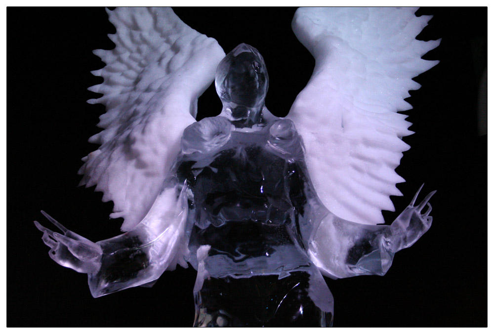 Angel Statue by dragomancer