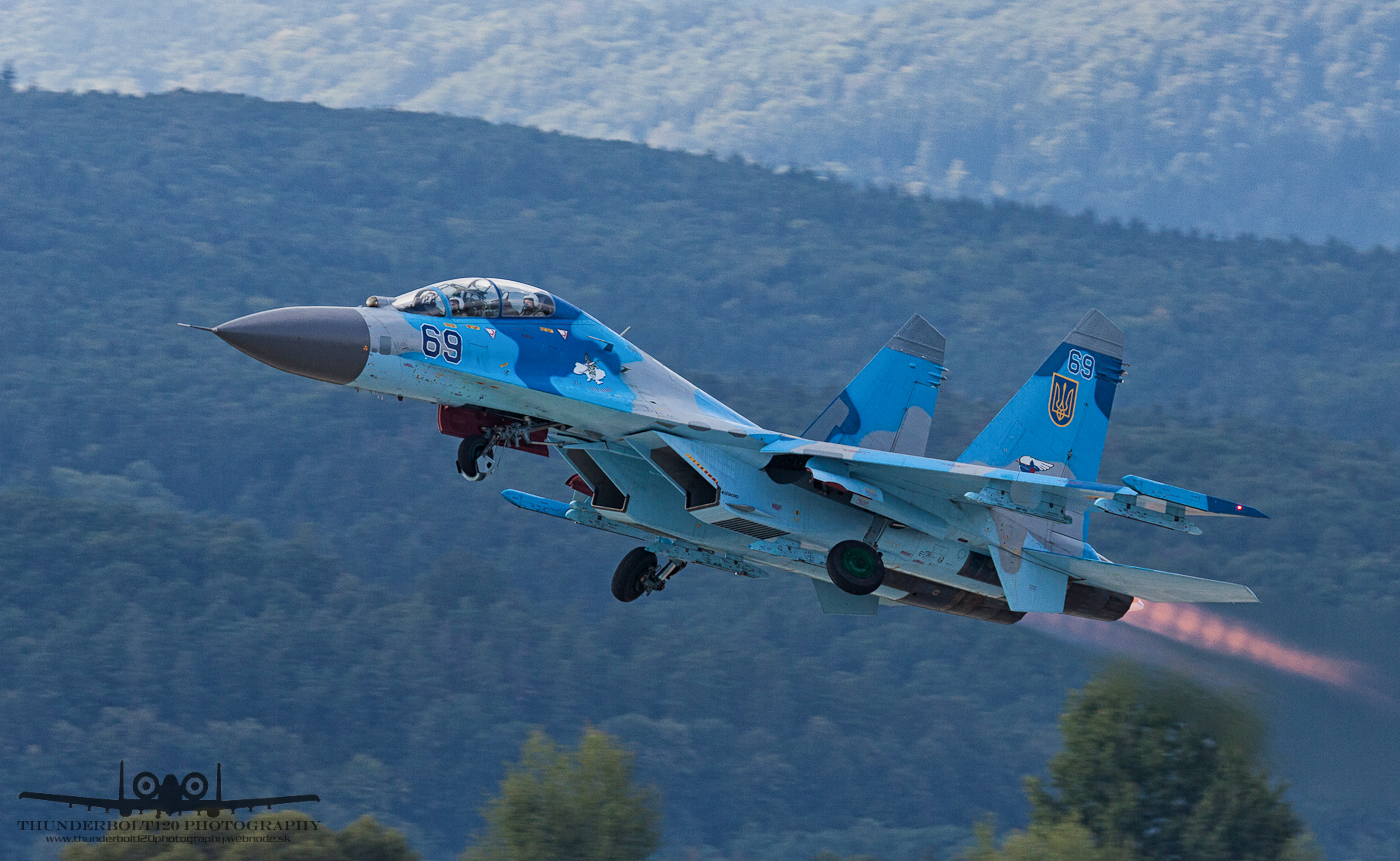 Sukhoi Su-27UB 69