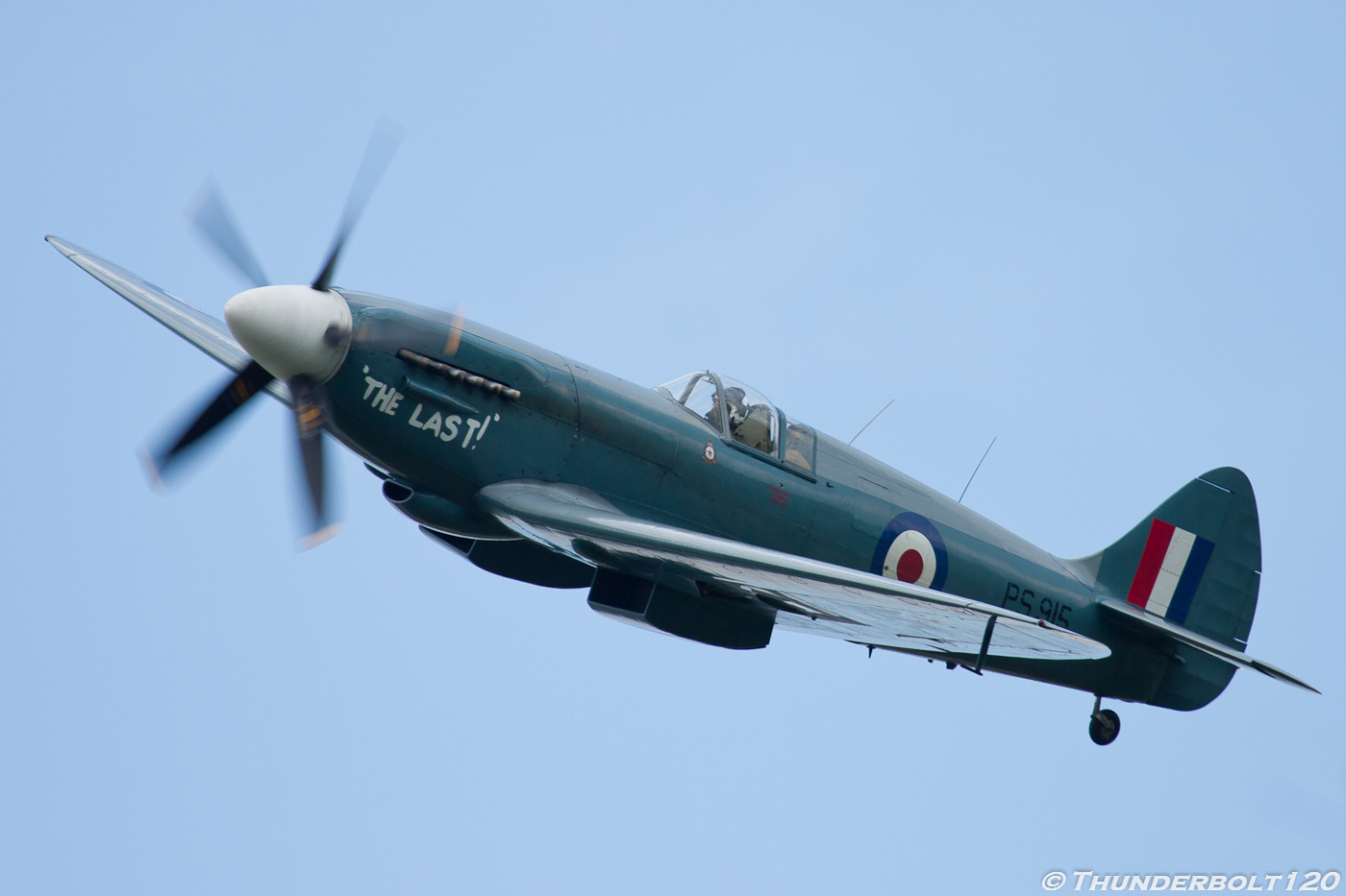 Spitfire PS915 Mk PRXIX
